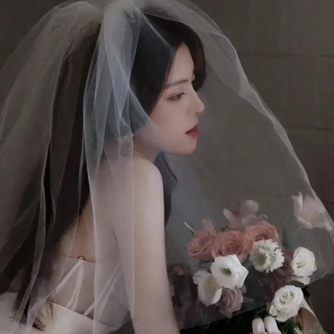 望谟纤遇婚纱店-文素