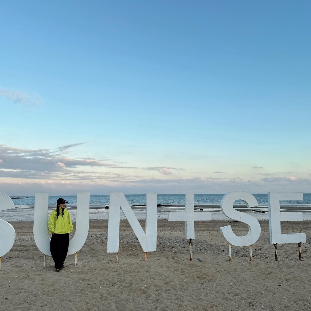 B.    贝壳 🧸ིྀ .