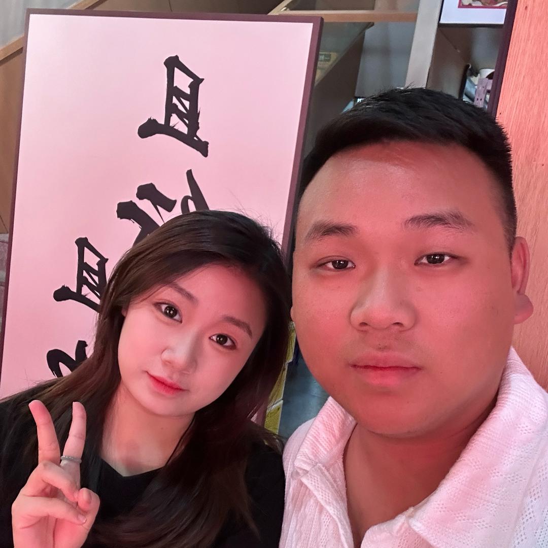 在曙光卖糖水的冰冰