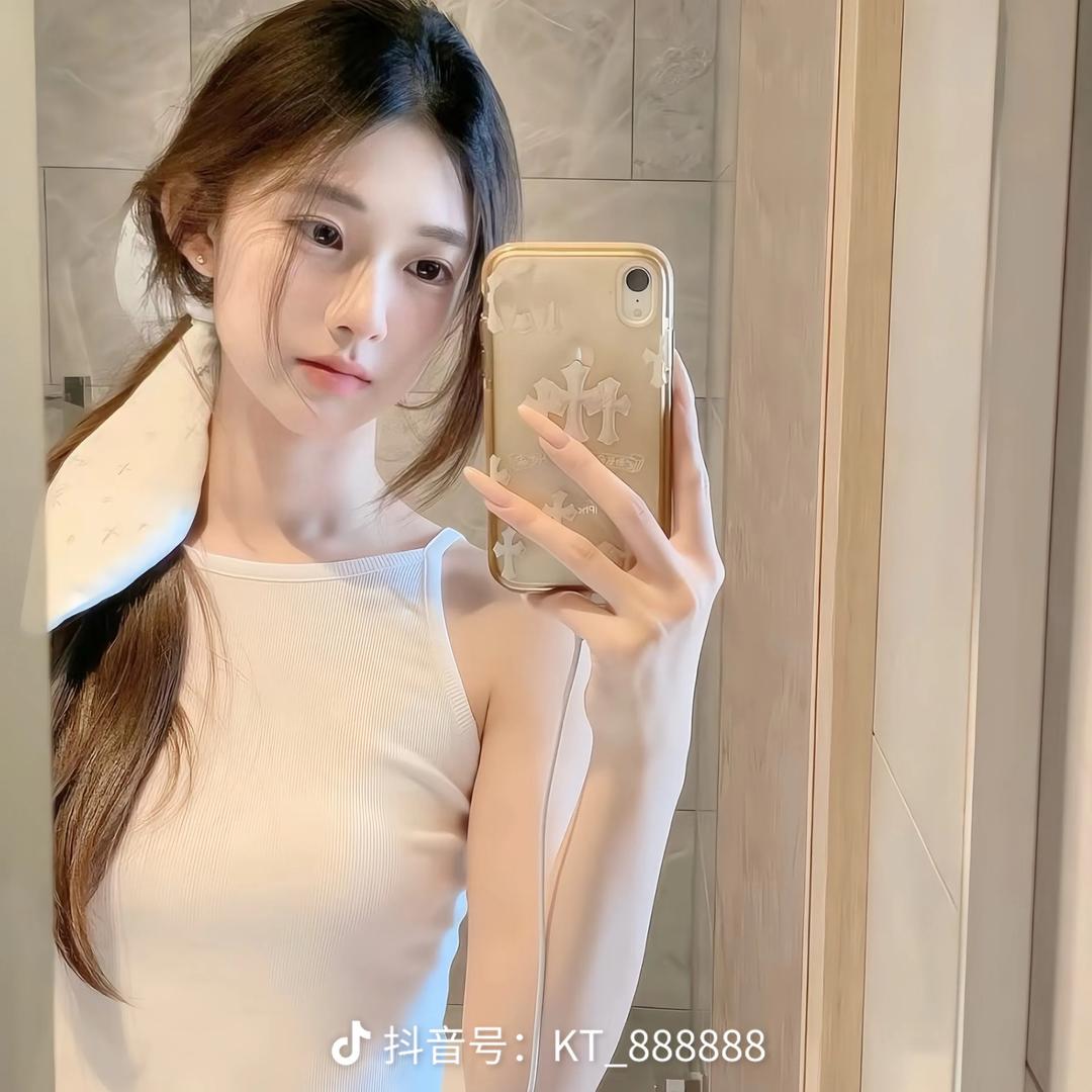 鸣御女装