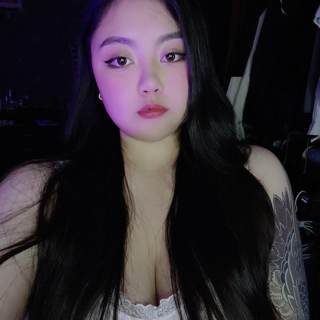 7Yy_