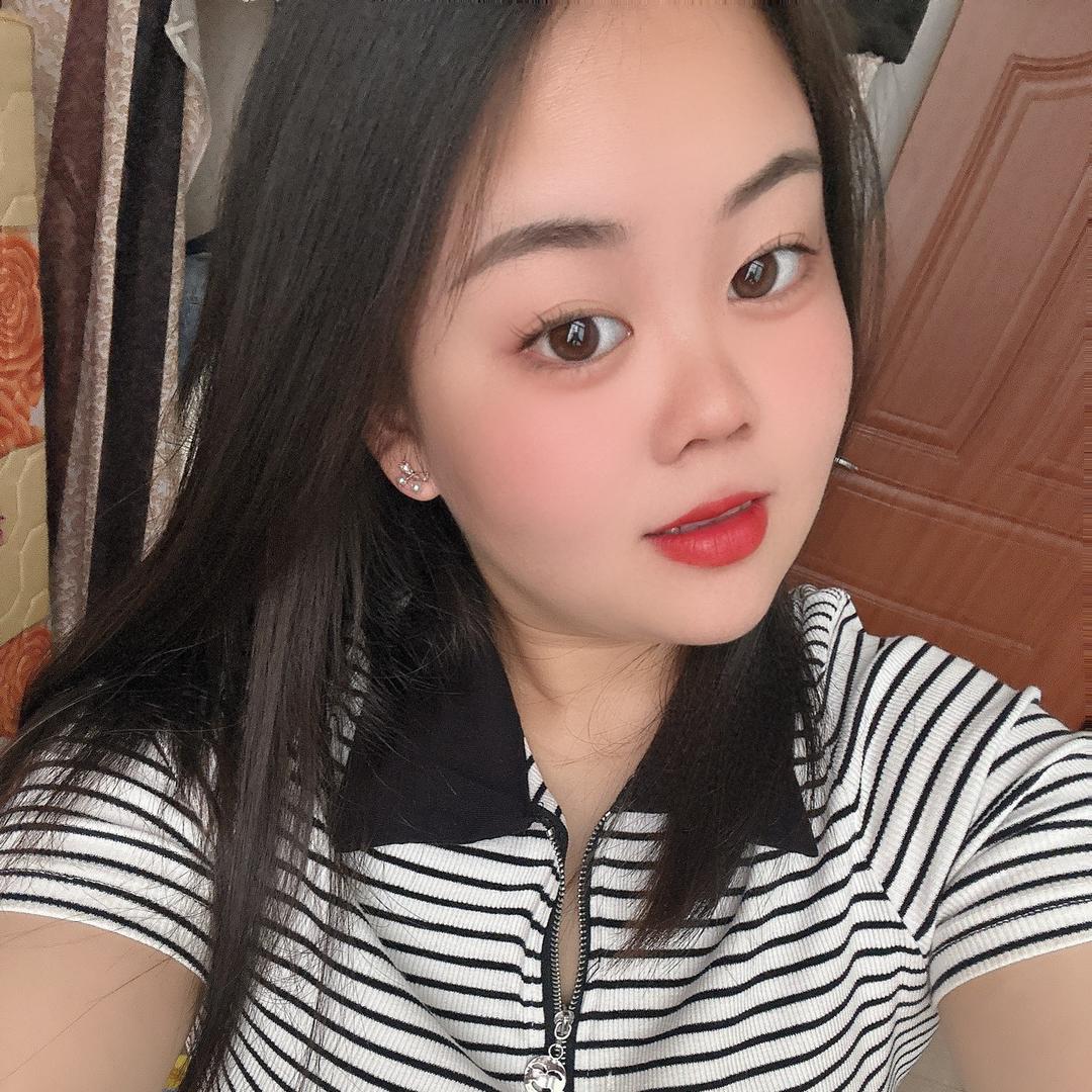 露💋