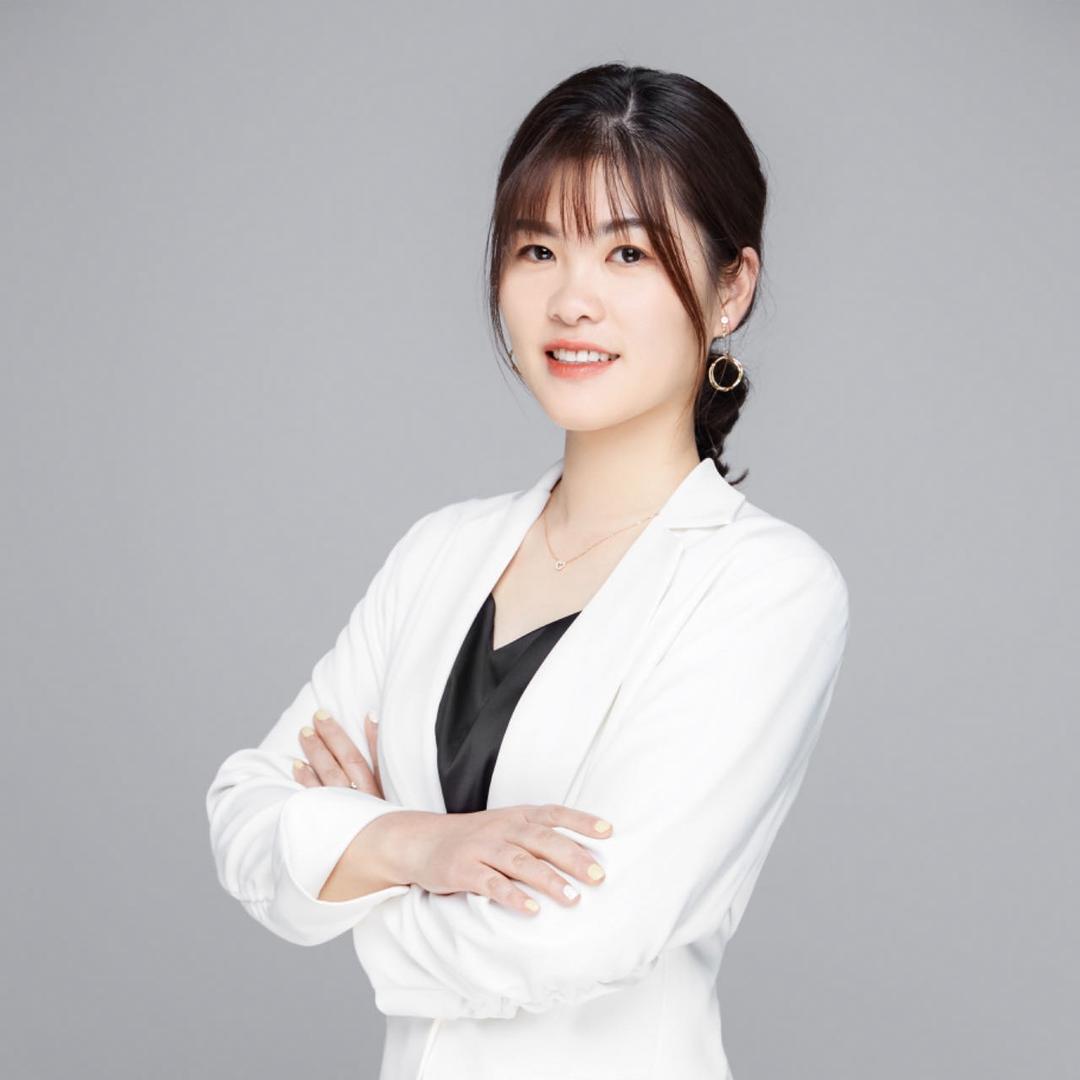 七彩名廊朱老师