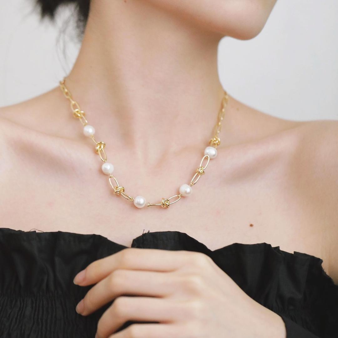 爱姿姬轻奢美饰