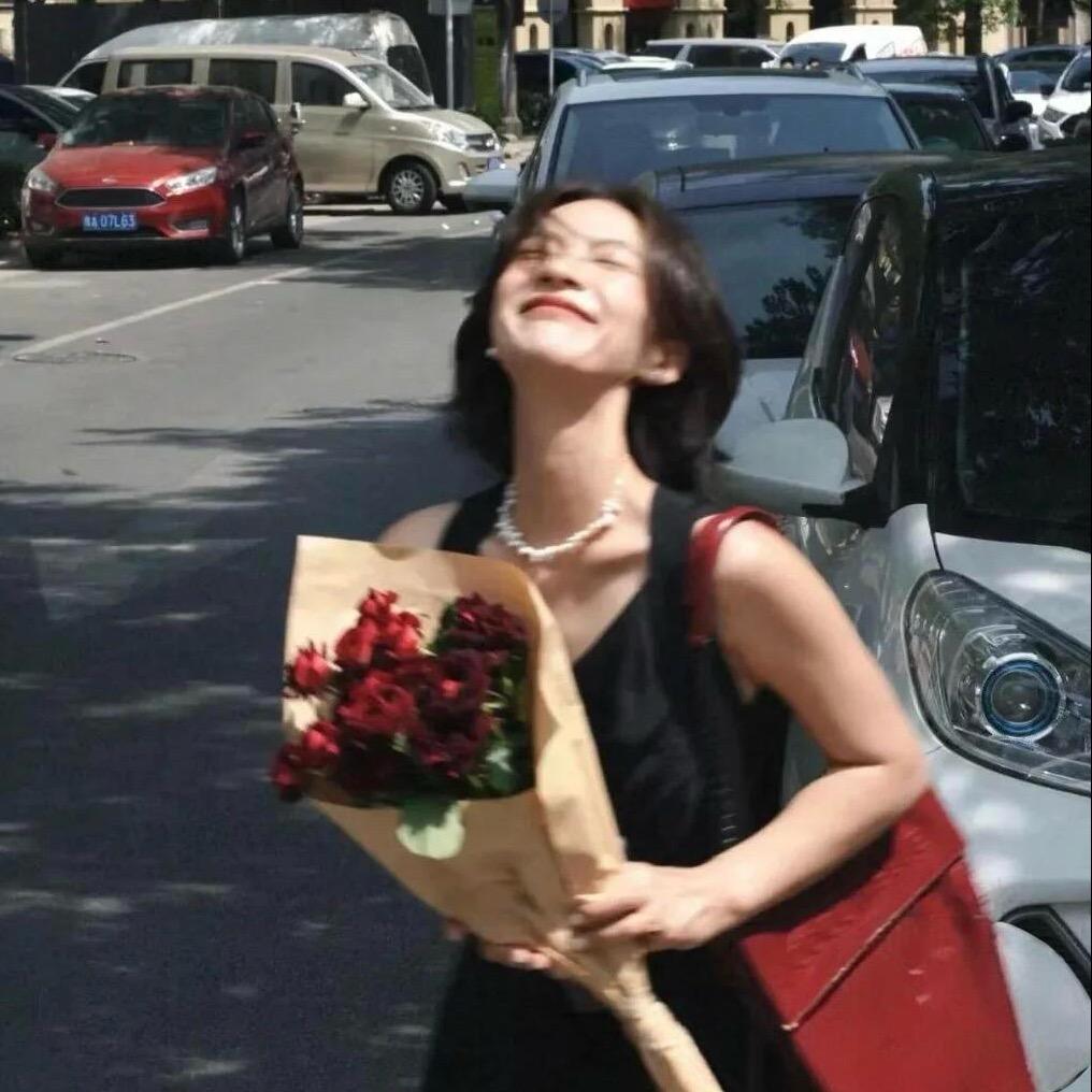 𝑨𝒖𝒓𝒐𝒓𝒂爆爆