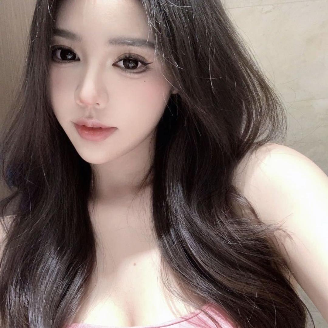 芓涵Raina