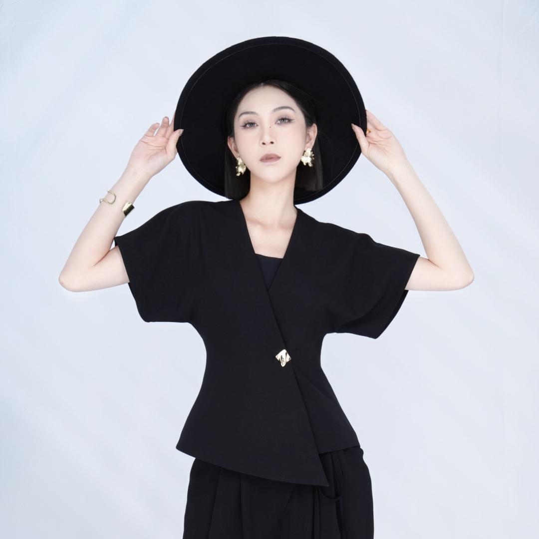 妍子穿搭
