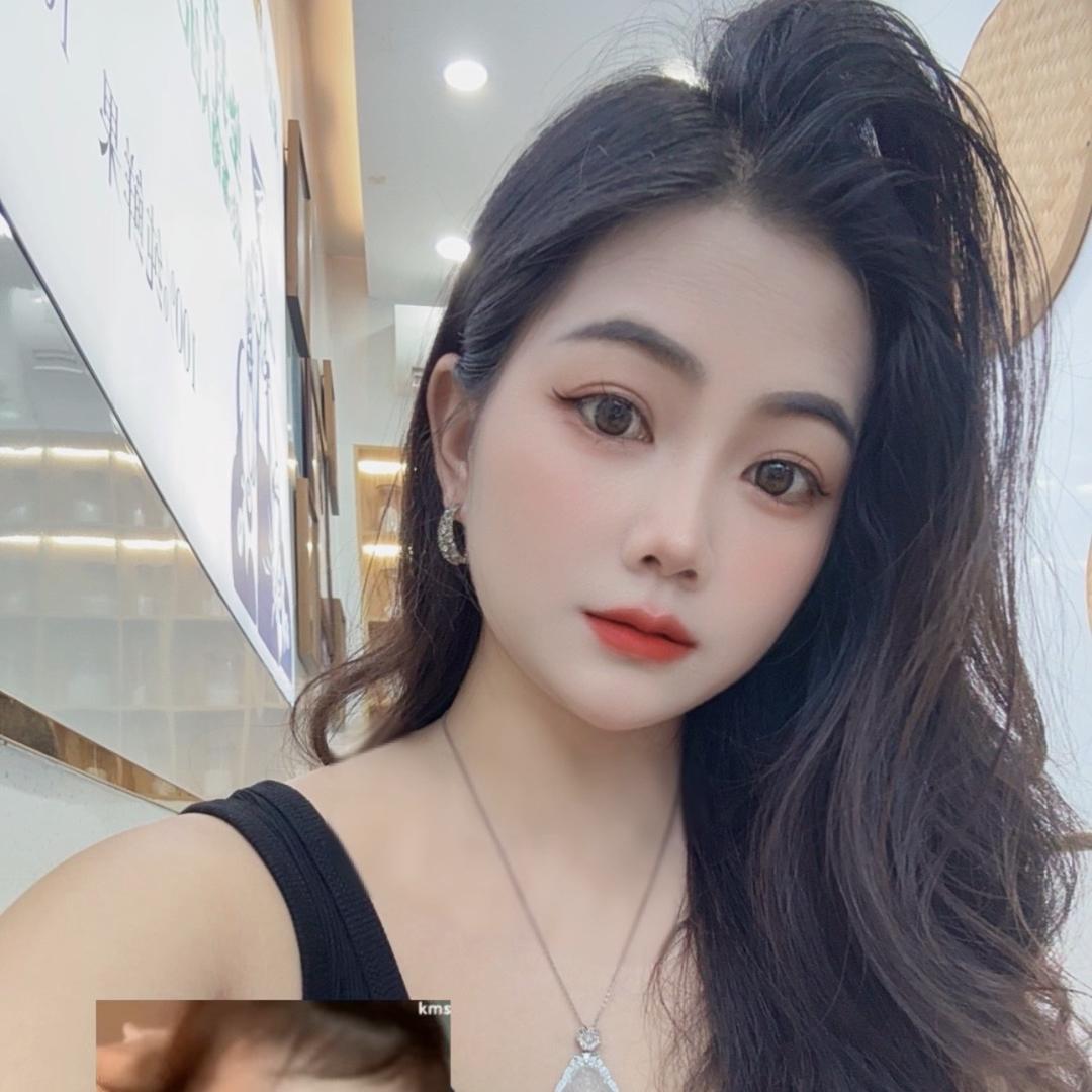 @我不吃饭．
