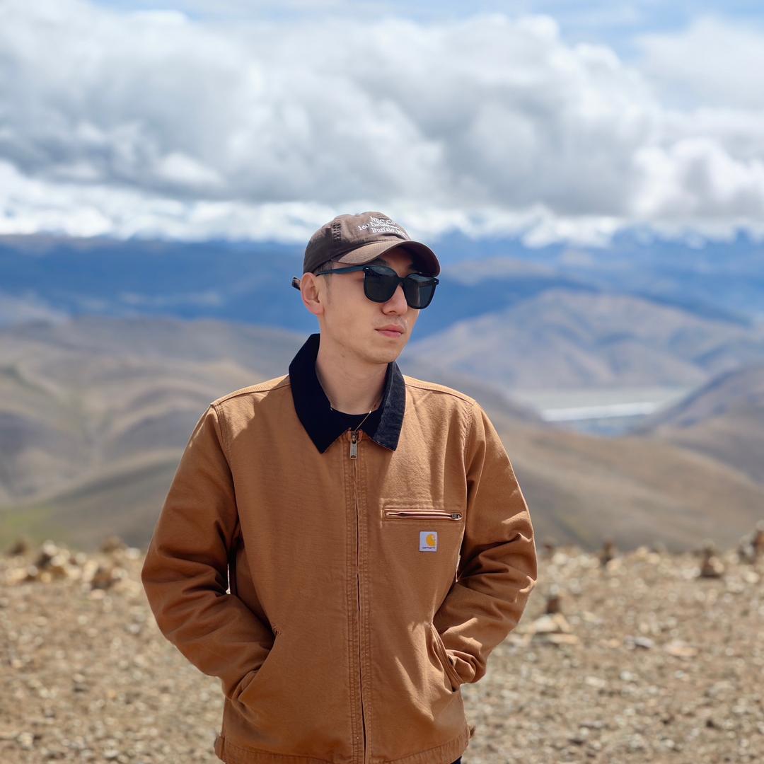 我们做梦的胳膊搂在一起