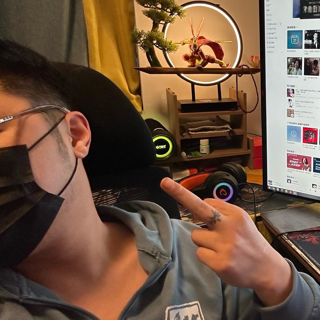 重生之我有系统在三角洲赚哈夫币还债的日子