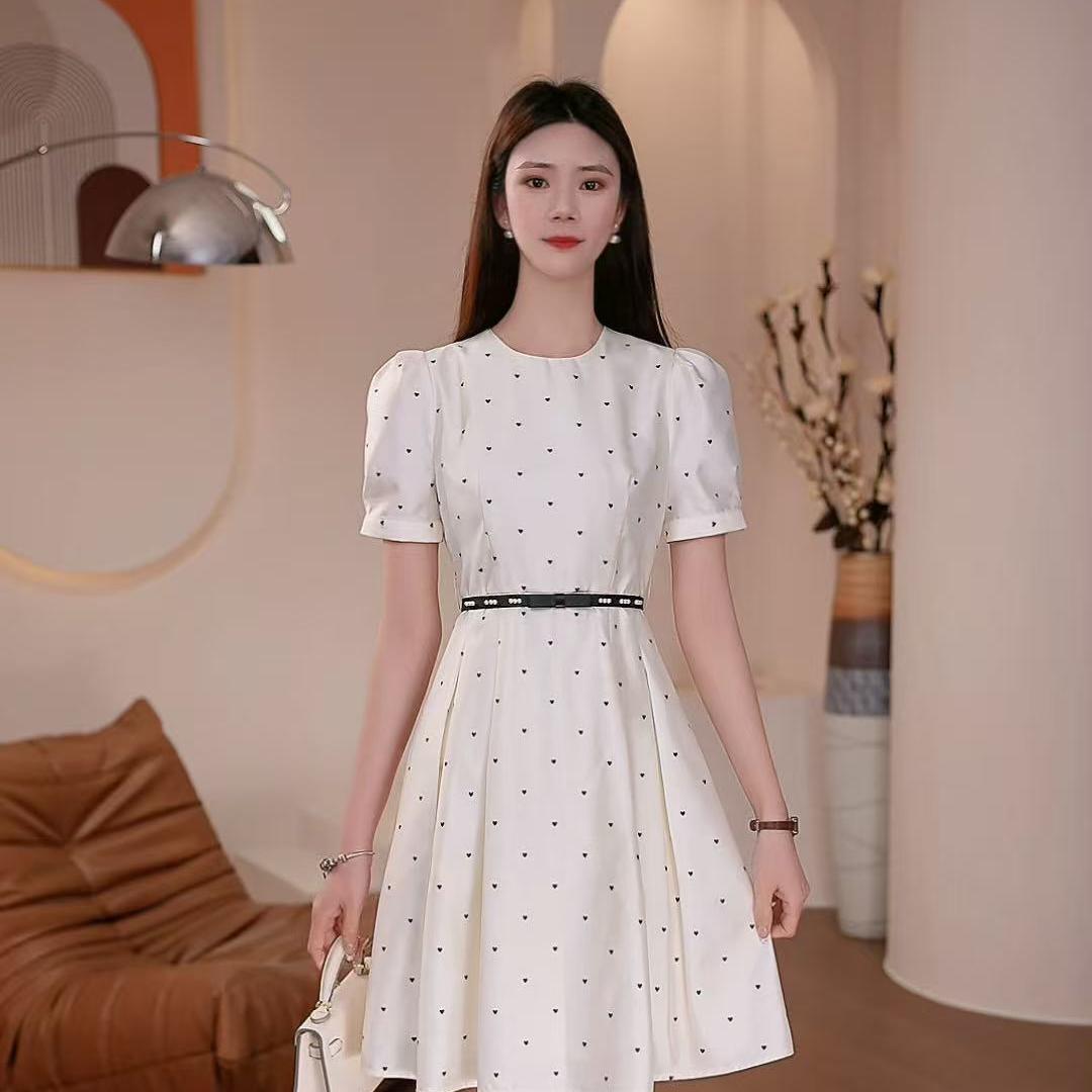 语馨服饰轻奢女装