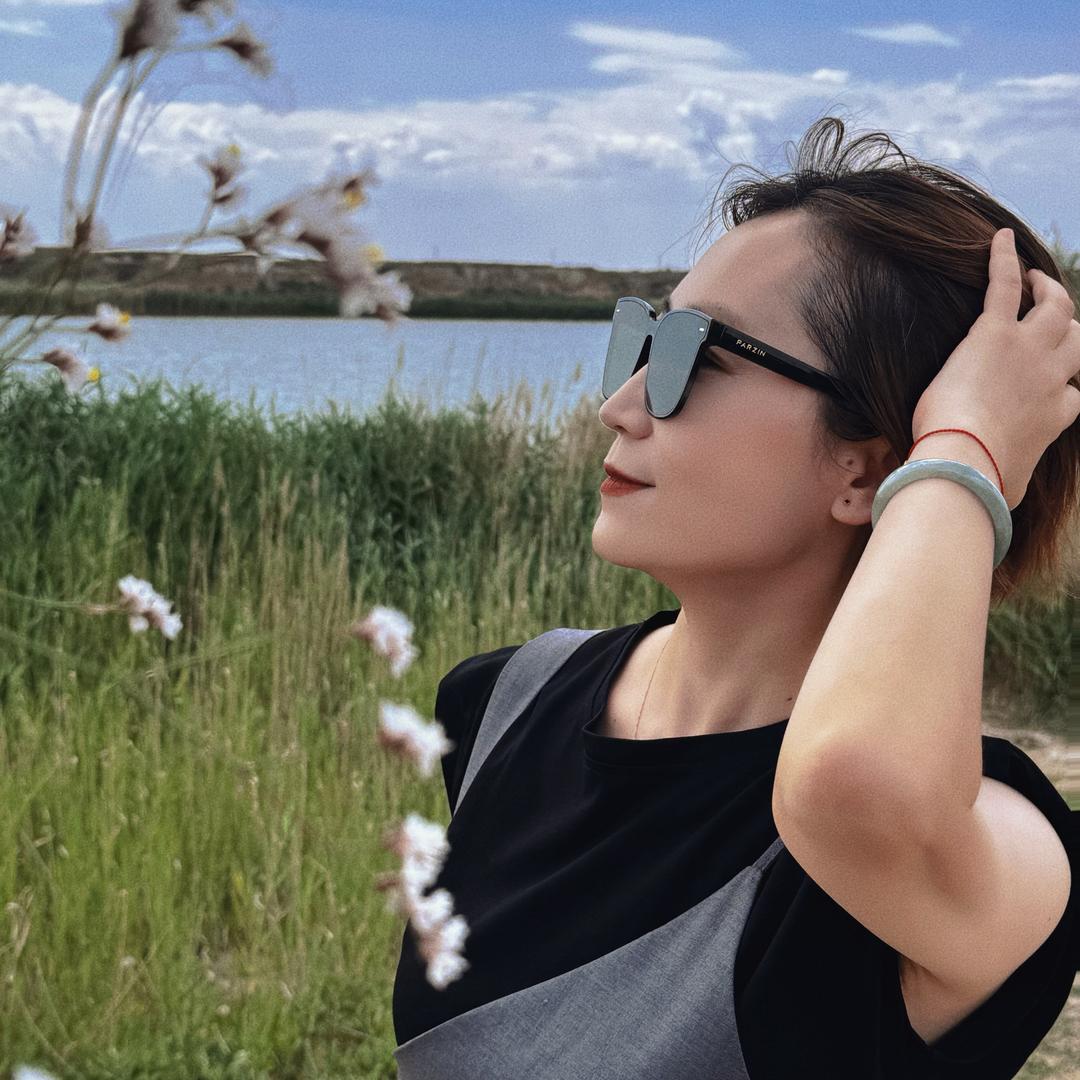 樊文花中央美域店