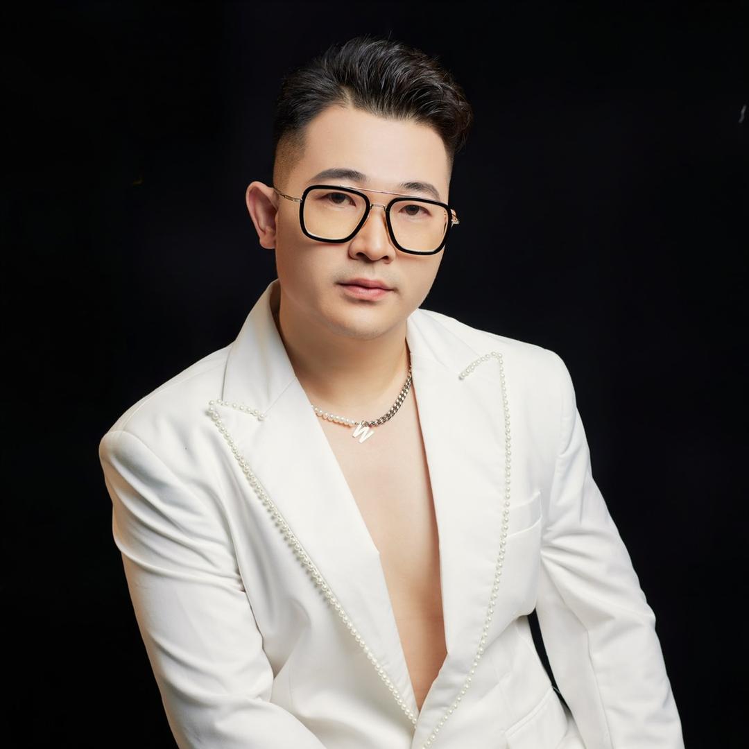 东海她雅造型创始人.彭飞