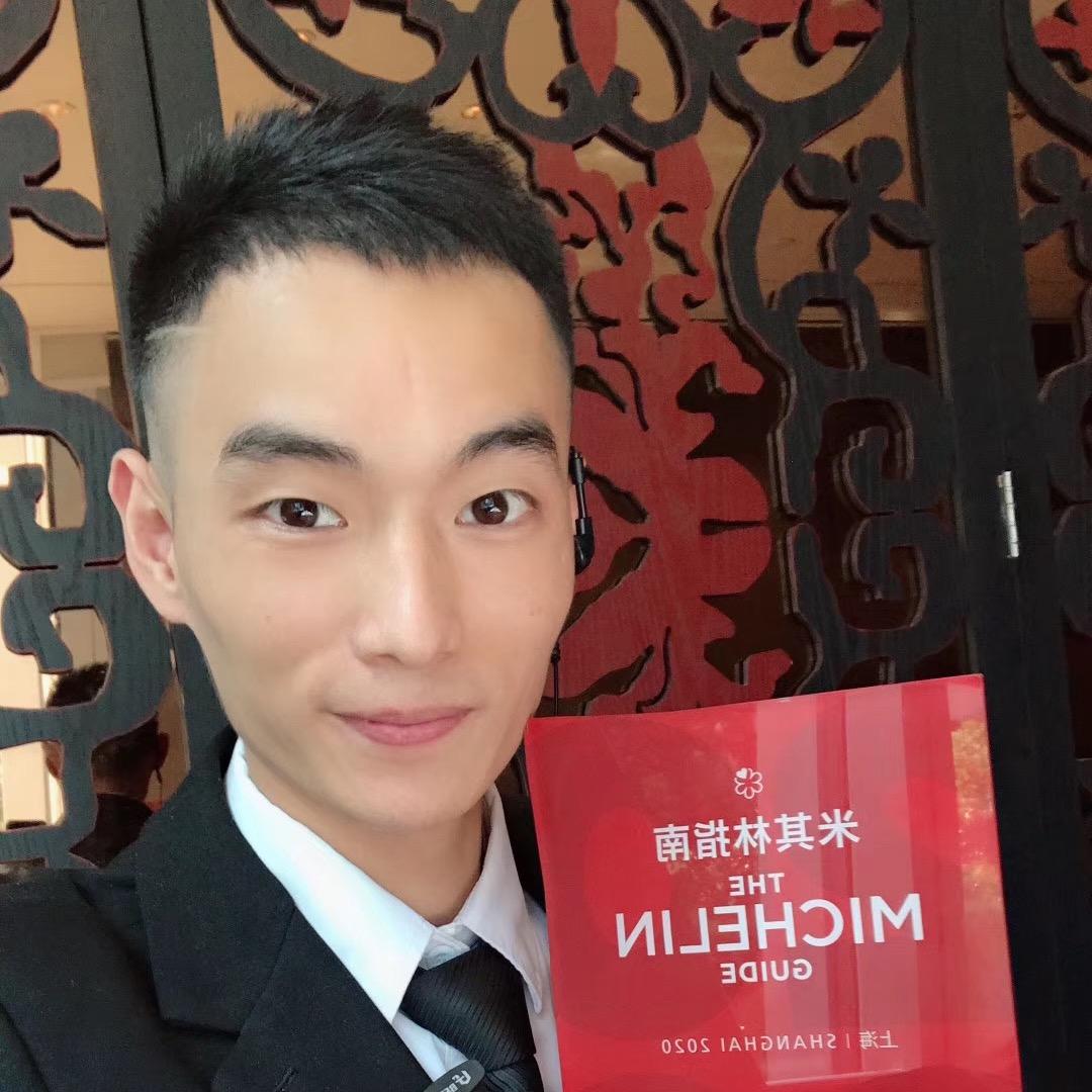 小梁哥