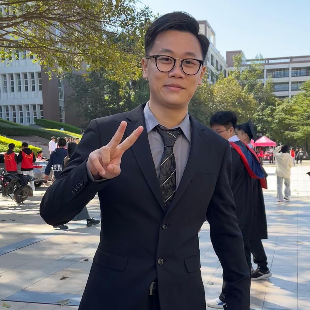 家梁 贷学牲二手车