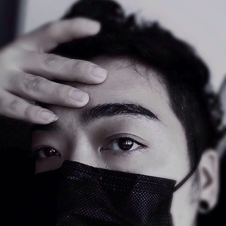 @艾薇的朋友圈