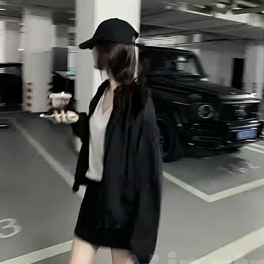 轻松熊🐝头像