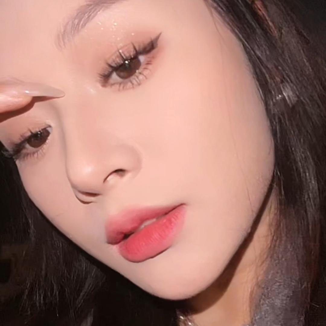 左左的左 🕷️