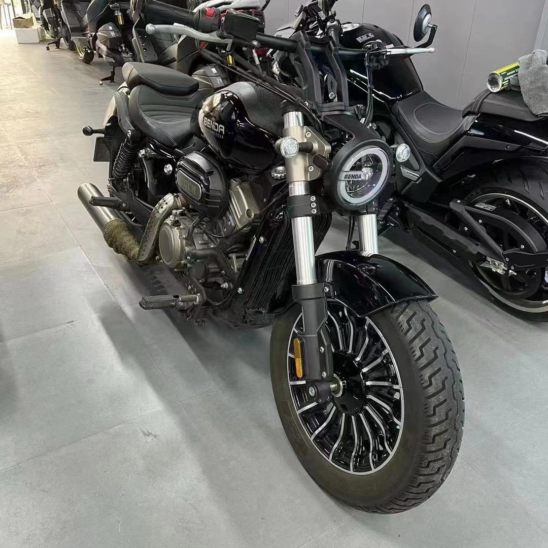 小郑爱玩车