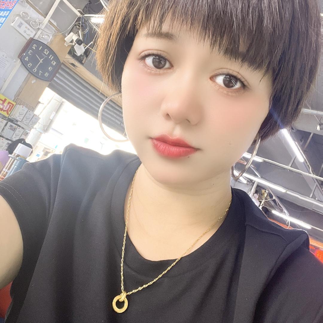 雷阳一楼F8手机档、婷姐