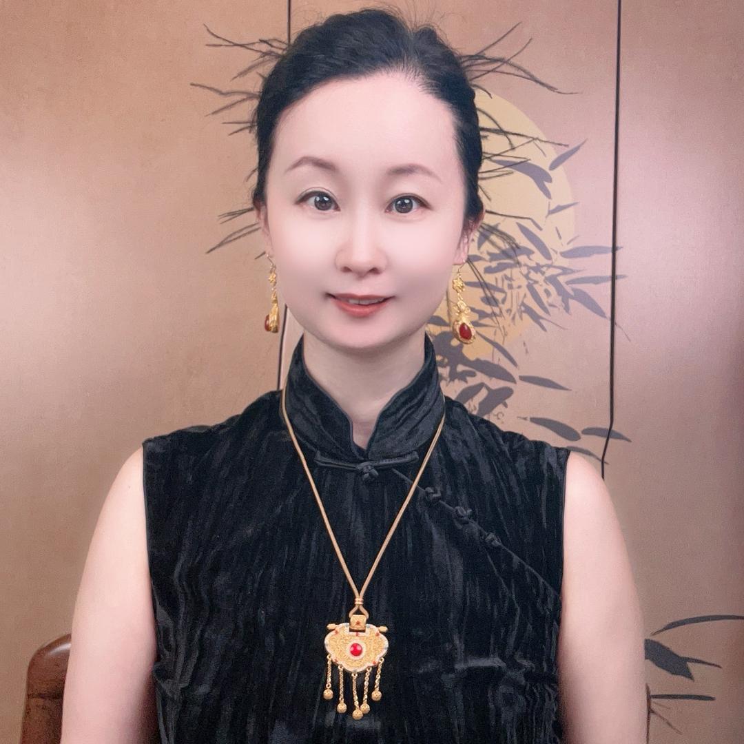玺悦银铺主理人——小薇