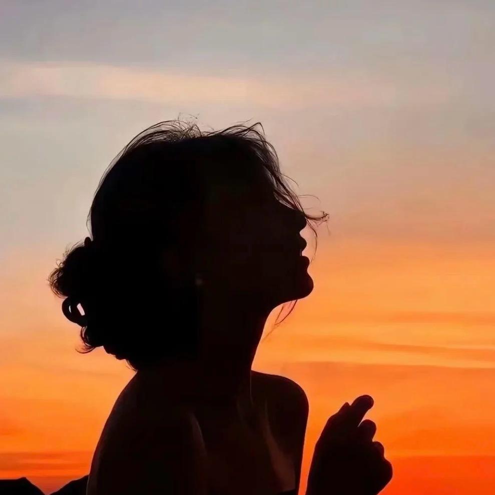 简遇女装