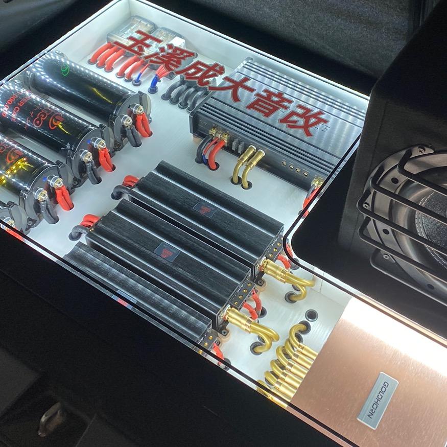 玉溪成大汽车音响改装