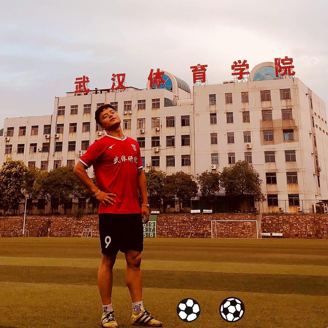 超人不会飞起来