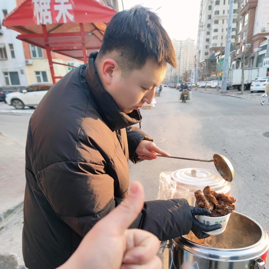 老王摆个摊儿