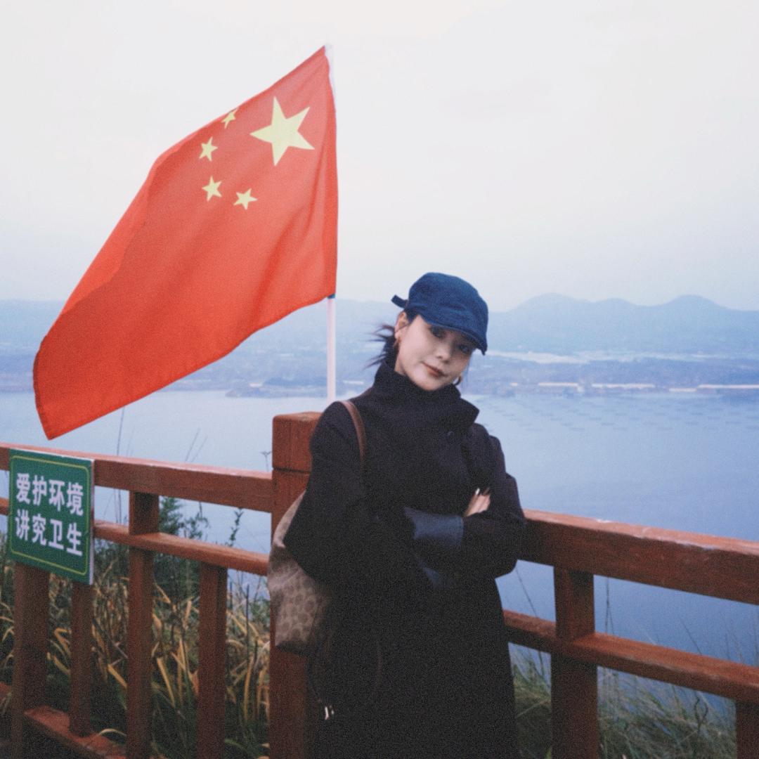 大   璐°