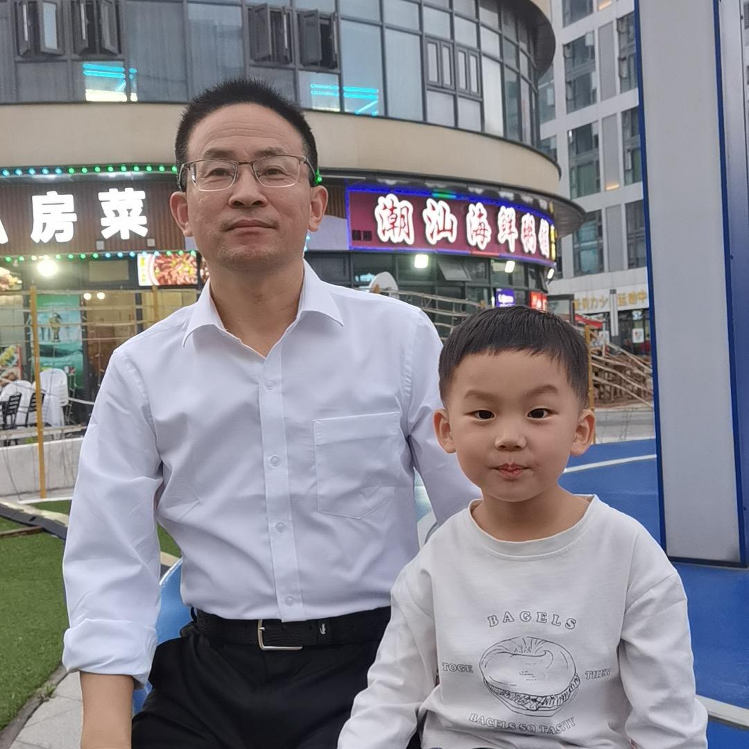 爱唱歌的小汤圆