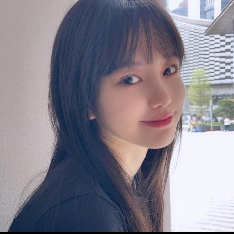 智美.