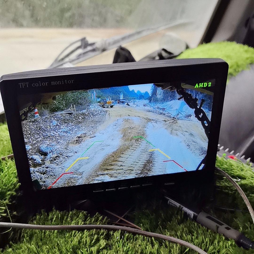 卖倒车影像的老胡