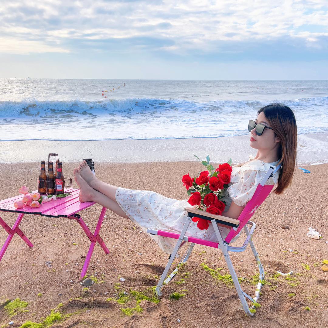 卖螃蟹的小姐姐🦀