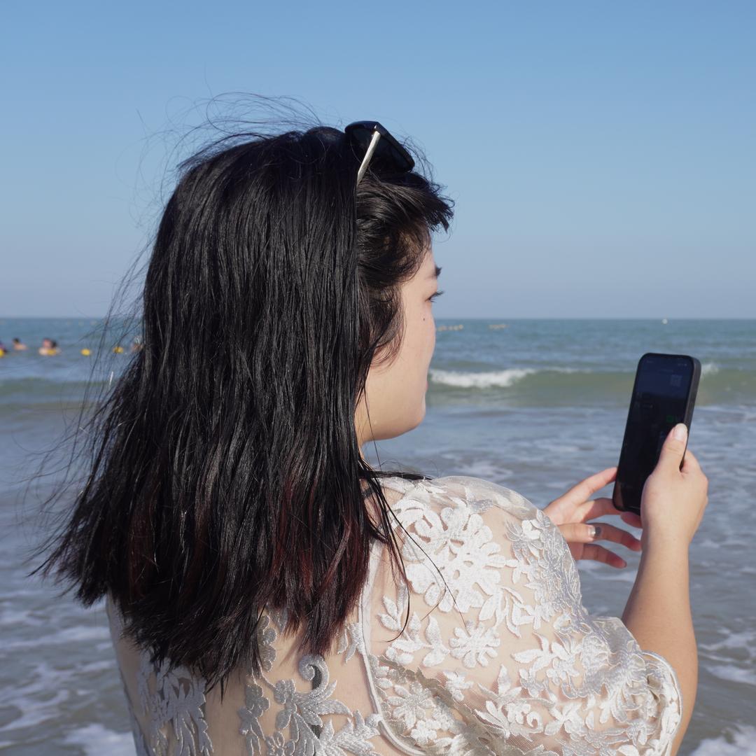 螺蛳粉小姐姐