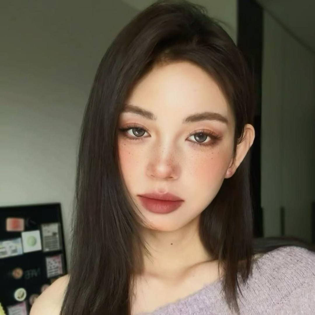 吃雪糕的高