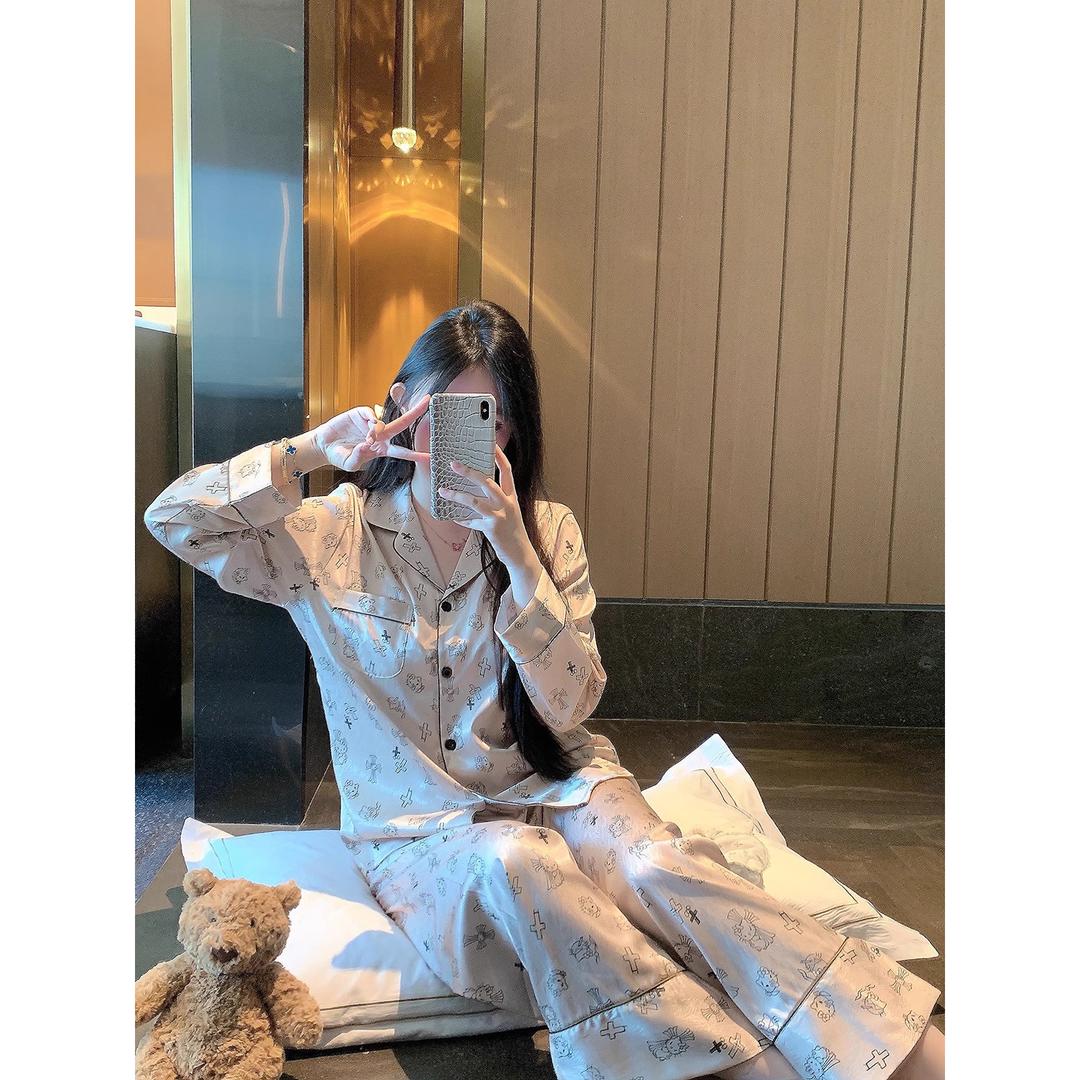 财源滚滚进家居服