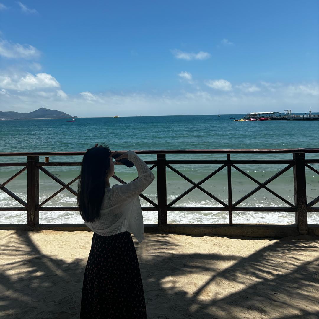 丽丽 吖 づ