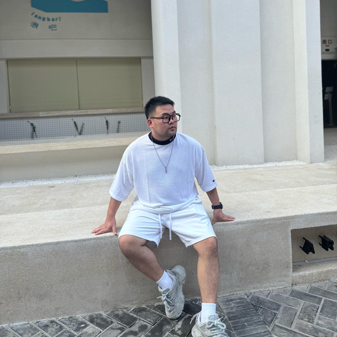 虹之间