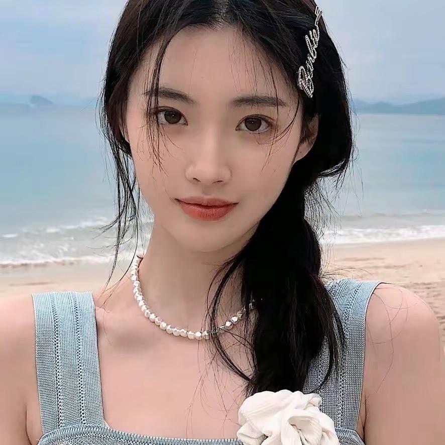 海口龙华莎崎纪百货店.