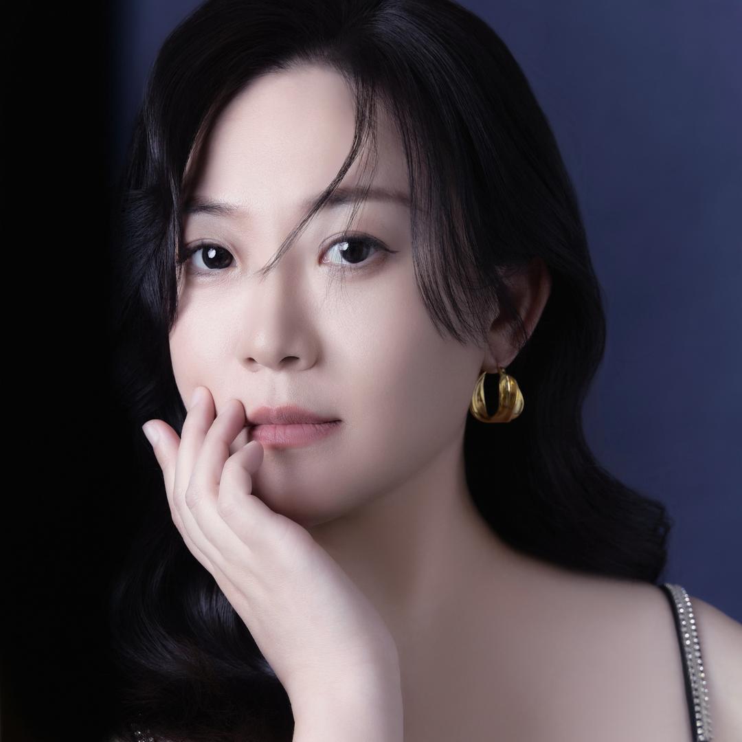 歌手何三好🎤