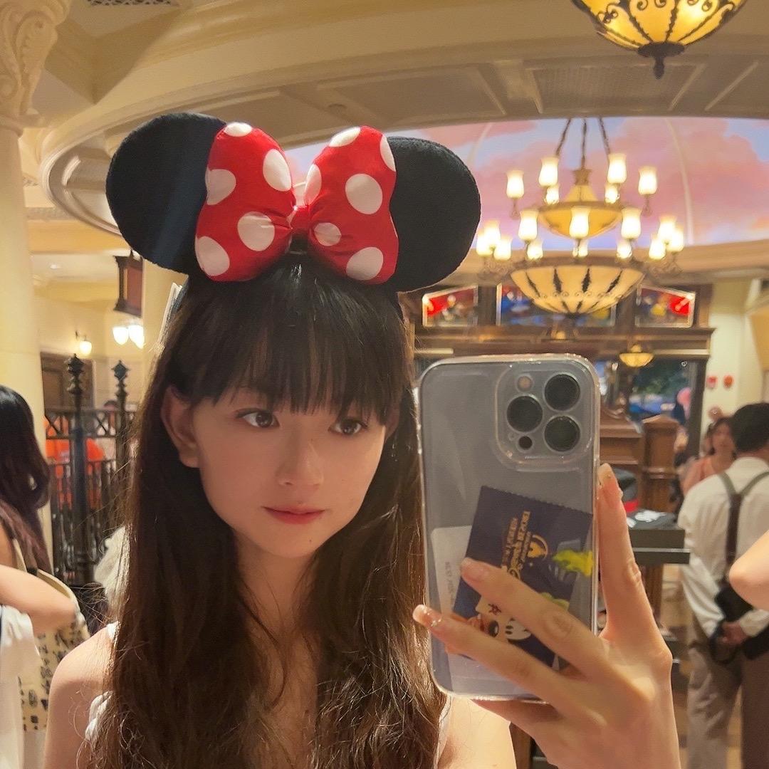 佳（00后带俩娃）