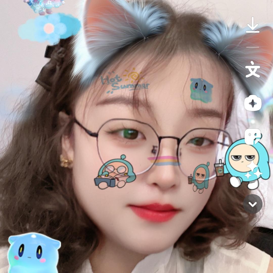 两狗崽子🐶他妈