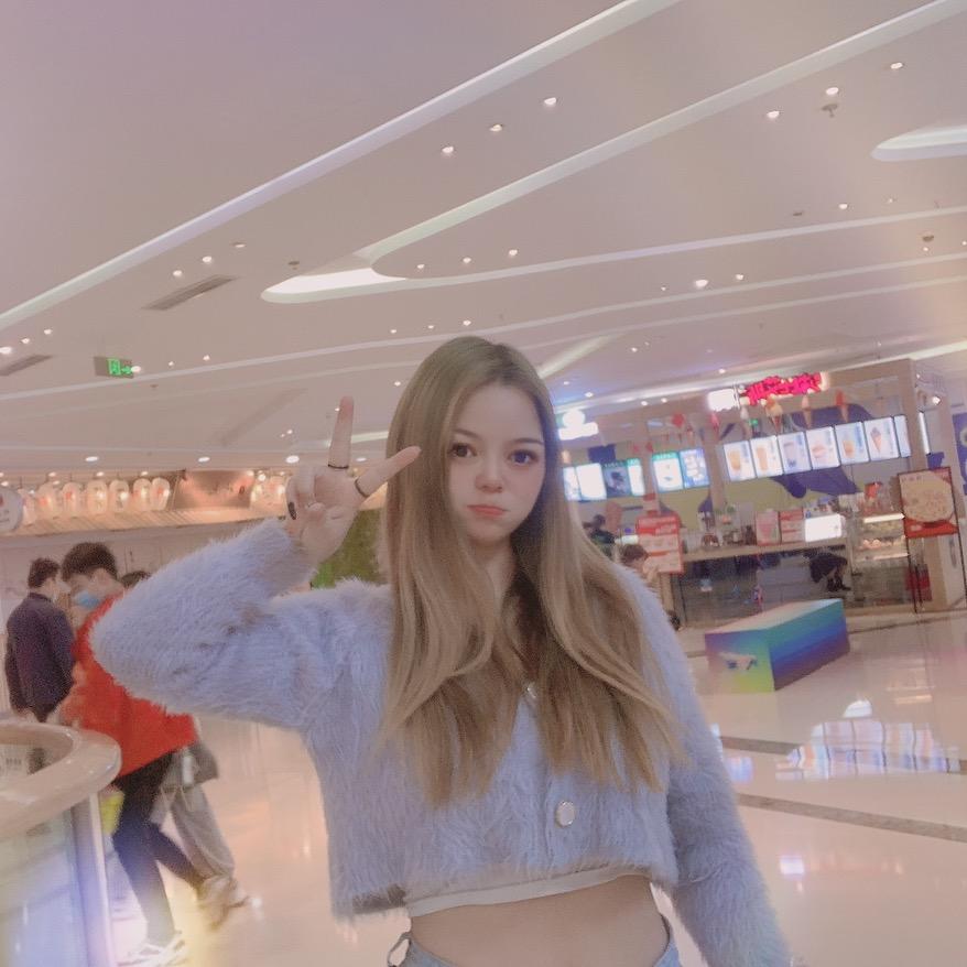七月吖