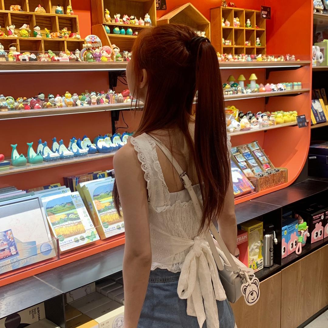 CC爱吃炸鸡