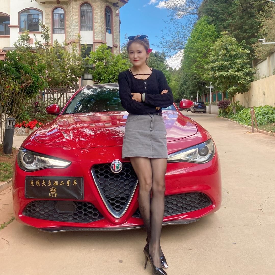 @昆明大表姐尚驰二手车