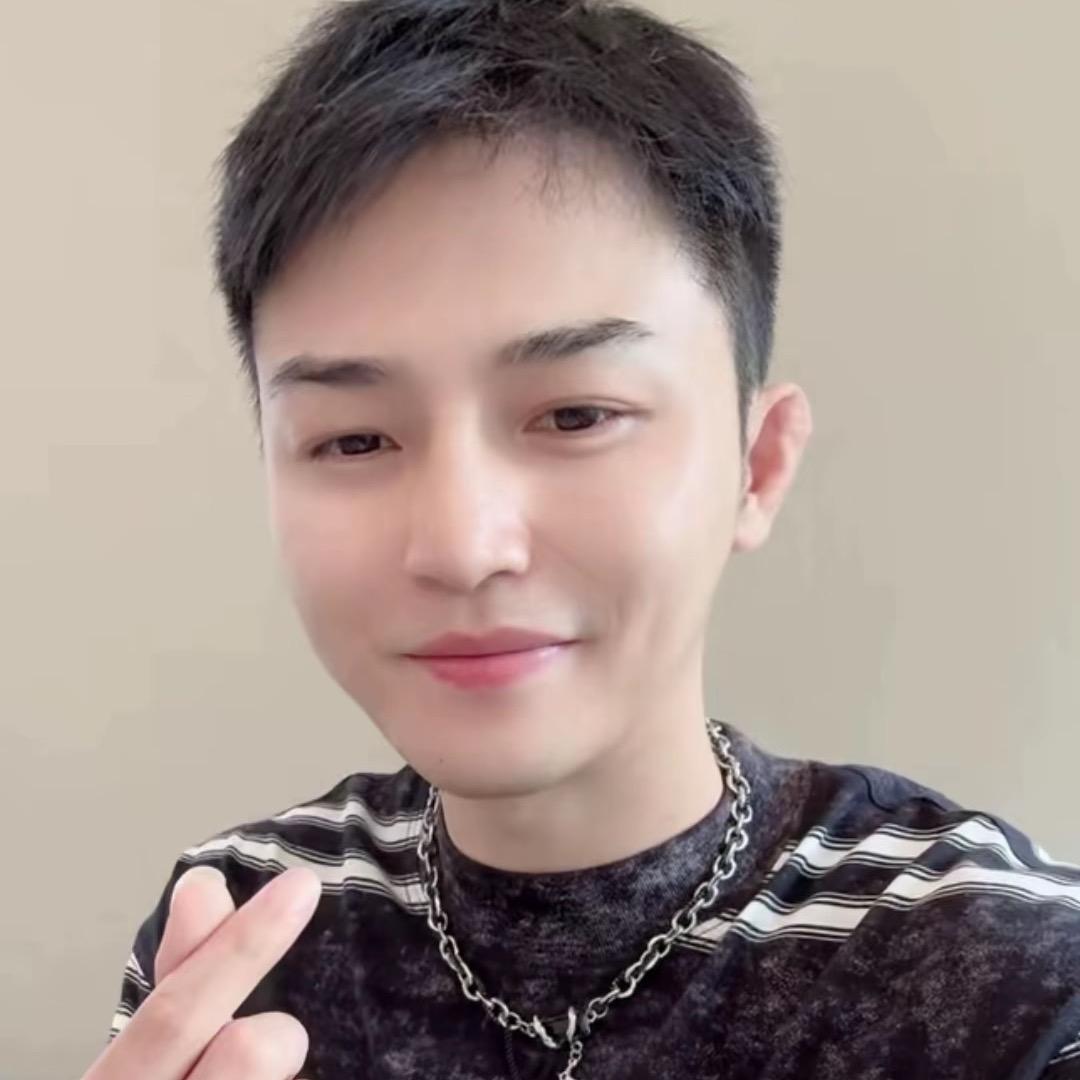 👑小城故事1314👑（砥砺前行）