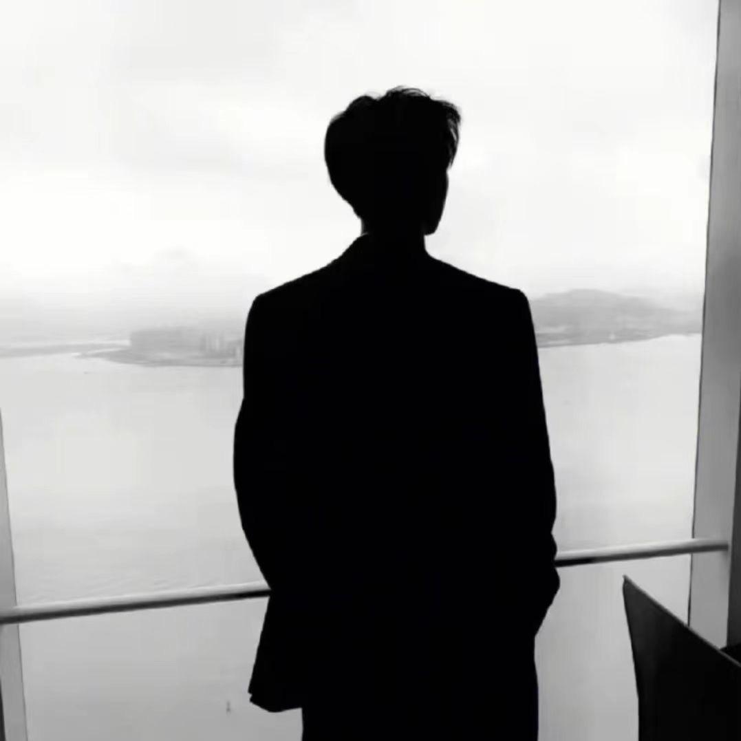 丿苏瑞瑞瑞。