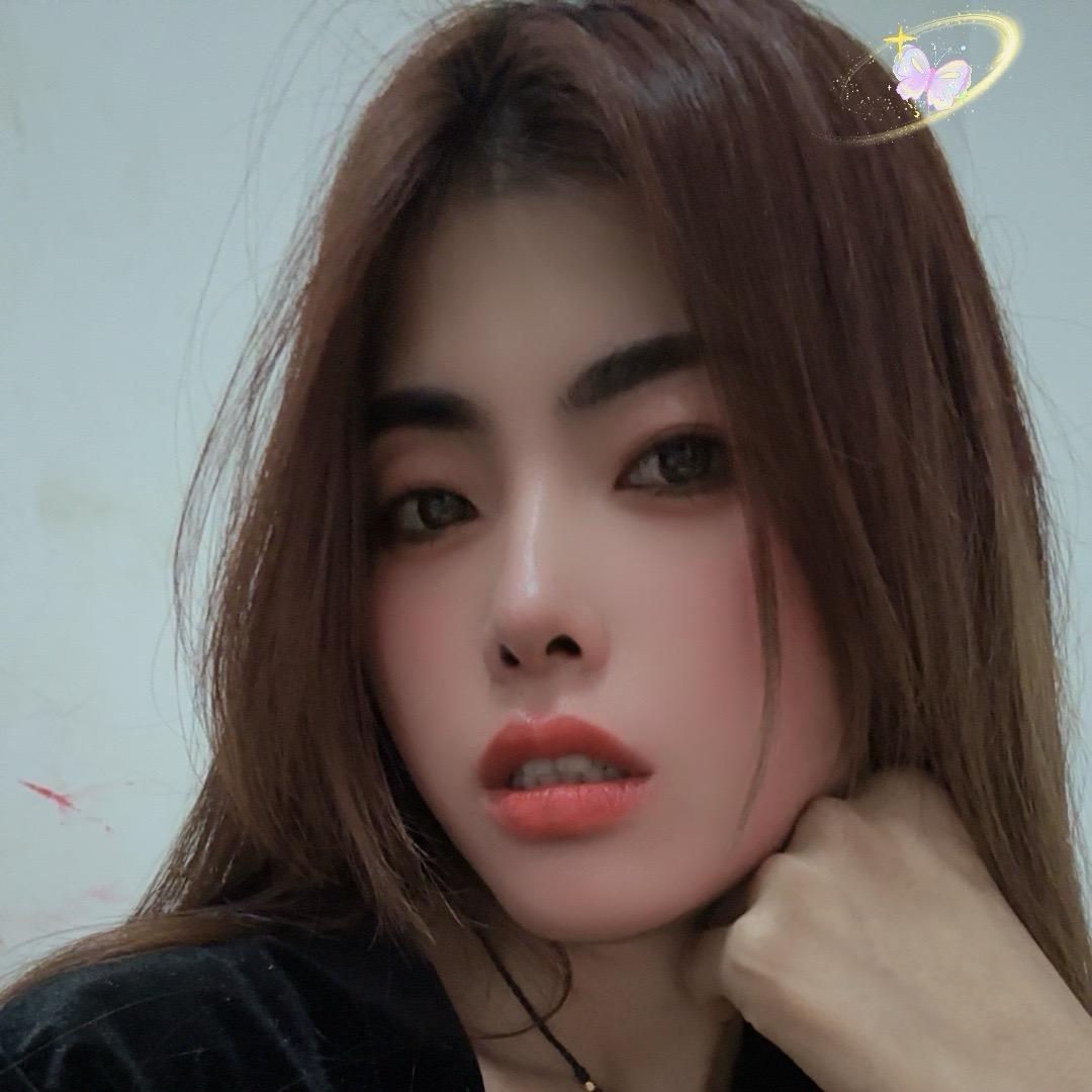 小依