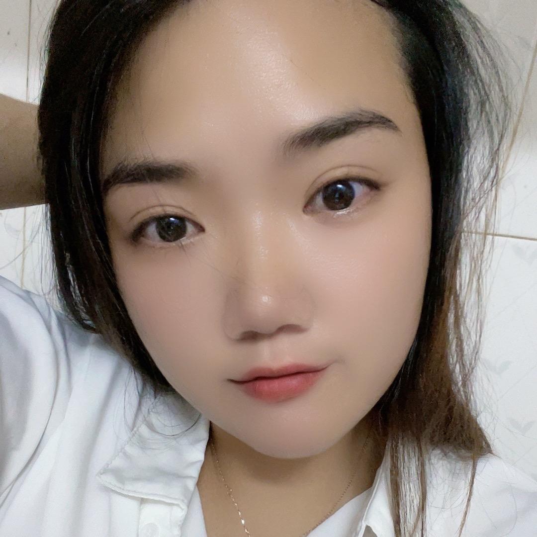 尹一一
